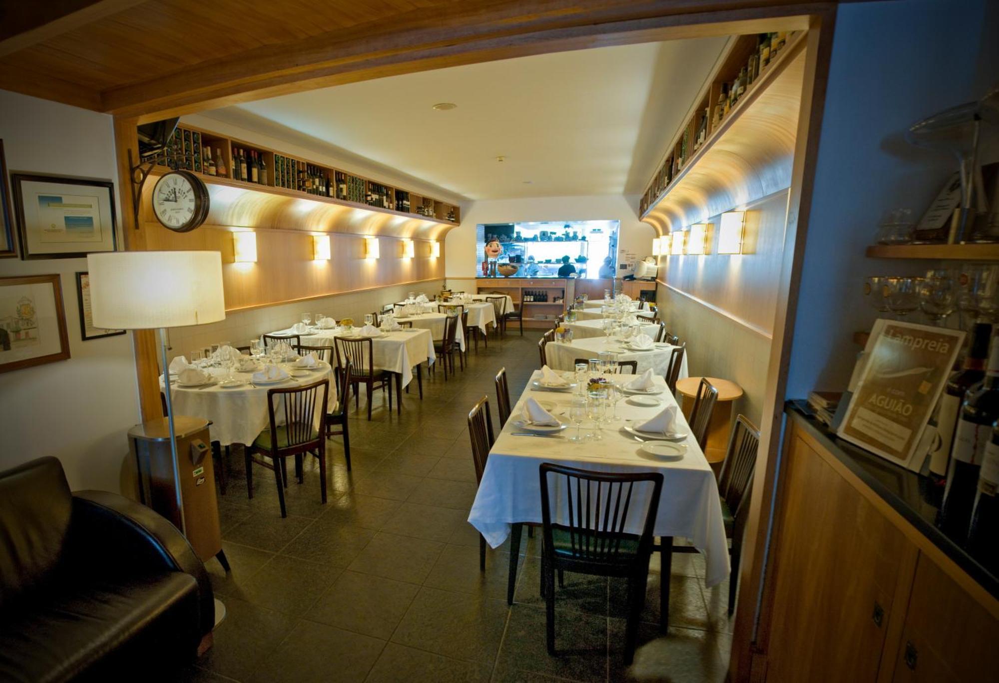 Pensao O Laranjeira Hotel Viana do Castelo Luaran gambar